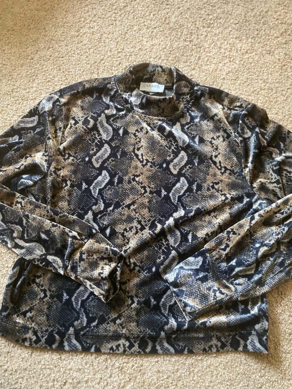 Carmen Marc Valvo Mock Neck Velour Top Size S Snake Print